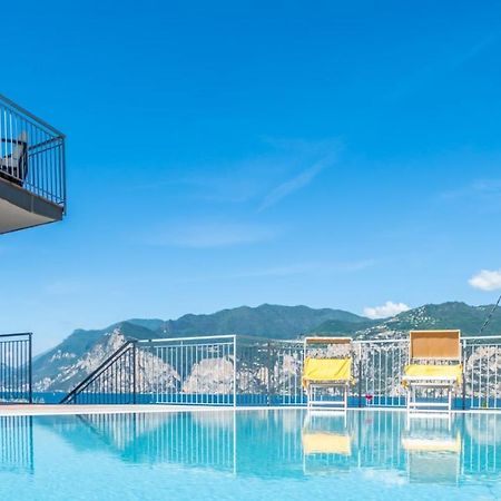 Hotel Casa Marinella Malcesine Eksteriør bilde
