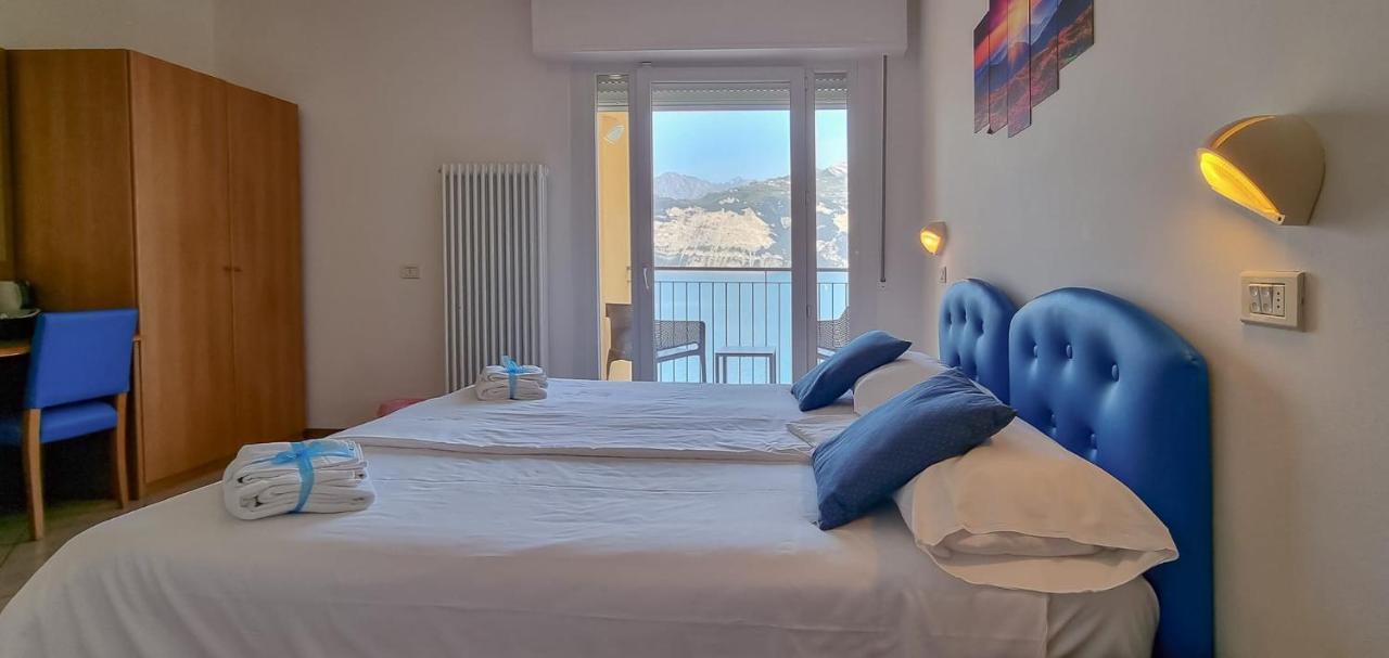 Hotel Casa Marinella Malcesine Eksteriør bilde
