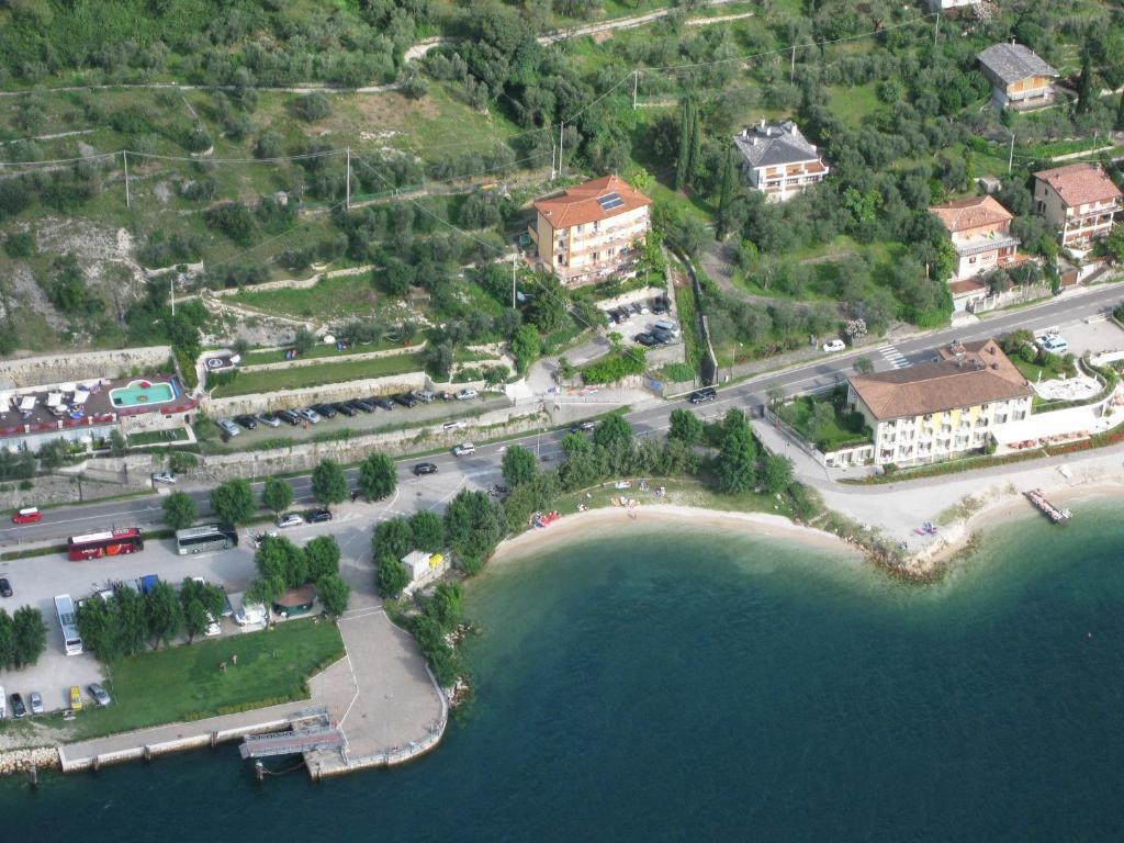 Hotel Casa Marinella Malcesine Eksteriør bilde