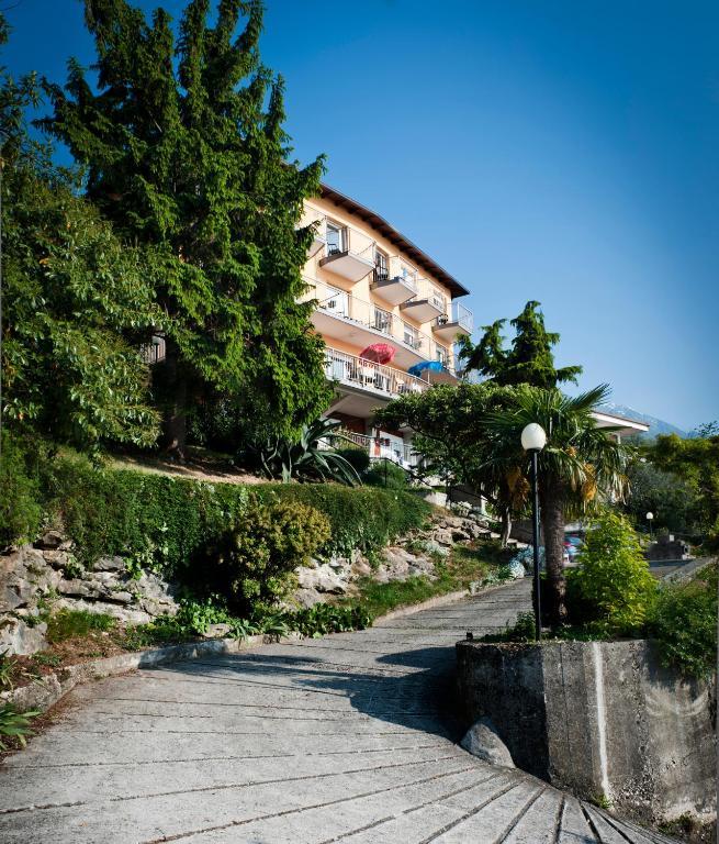 Hotel Casa Marinella Malcesine Eksteriør bilde