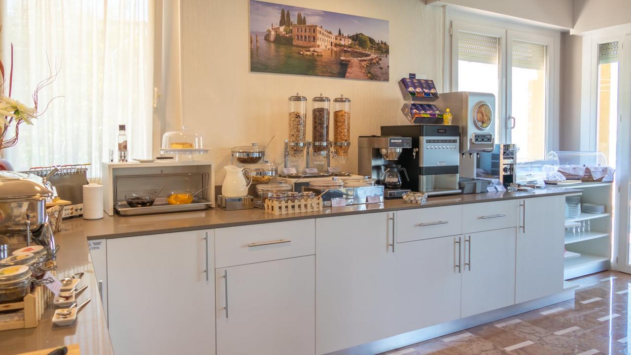 Hotel Casa Marinella Malcesine Eksteriør bilde