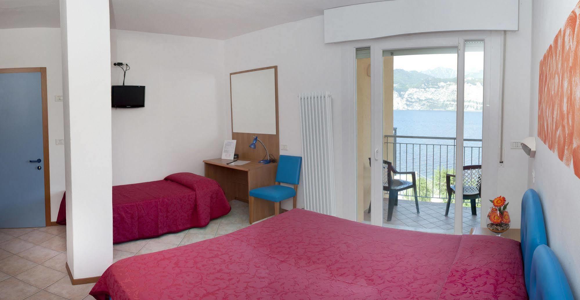 Hotel Casa Marinella Malcesine Eksteriør bilde