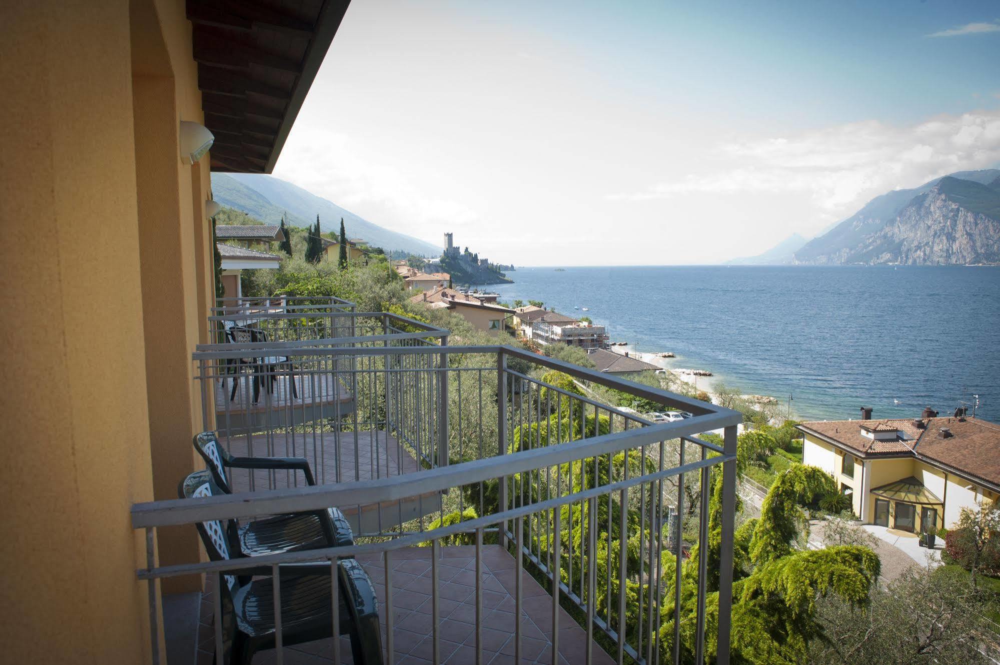 Hotel Casa Marinella Malcesine Eksteriør bilde